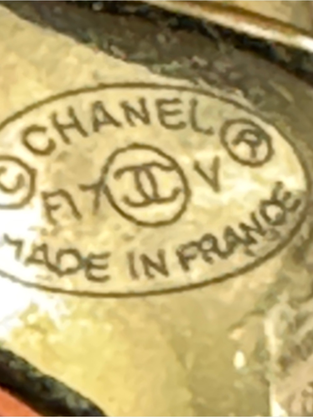 Chanel 100th Anniversary Pearl and Crystal CC Logo Necklace in Ivory and Gold - Picture 11 of 14
